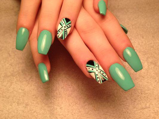 Sapphire Nails & Spa