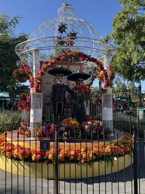 interactive lantern location.