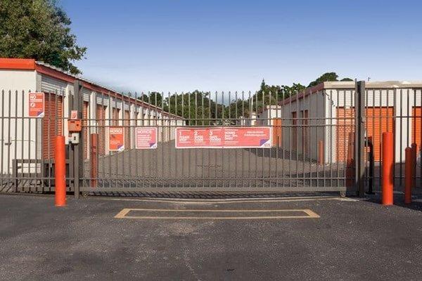 Public Storage