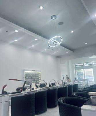 Shapes Nails and Spa