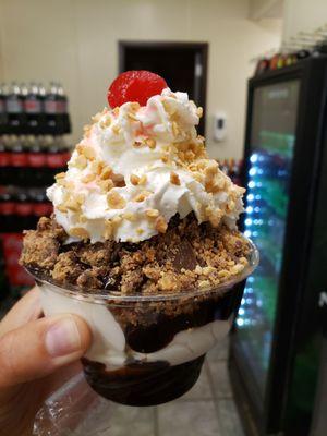 Hot Fudge Sundae with Reese's