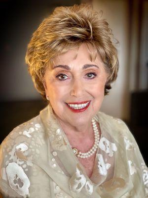 Luxe Makeup and Beauty Lounge