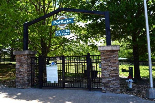 The PetSafe Big Turtle Dog Park