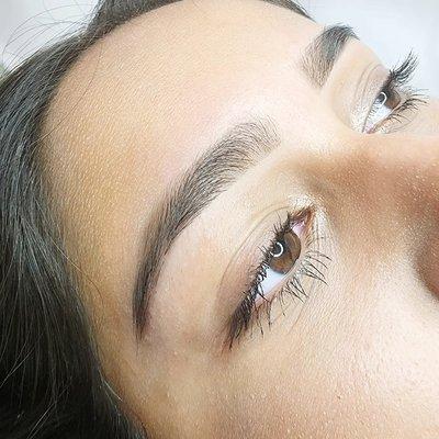 Brow waxing & tint