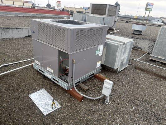 Service light commercial equipment