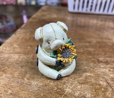 R Treasures Gift Shop