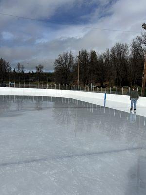 Siskiyou Ice Rink