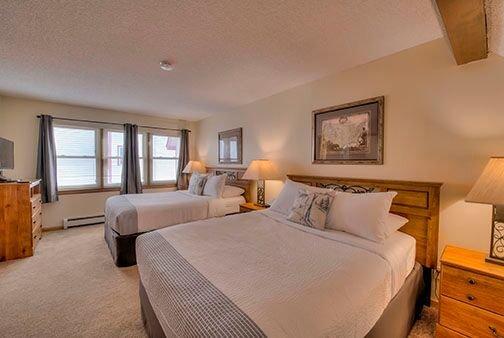 Two Bedroom plus Loft (two queen bedroom)