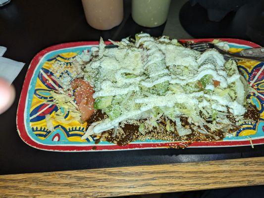 Chicken enchiladas con Mole
