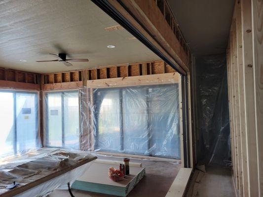 M & M Drywall & Construction