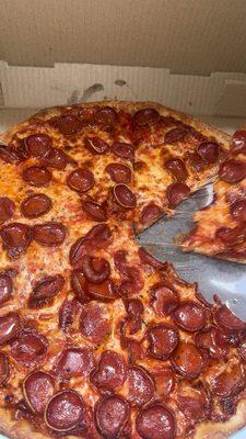 Pepperoni pizza
