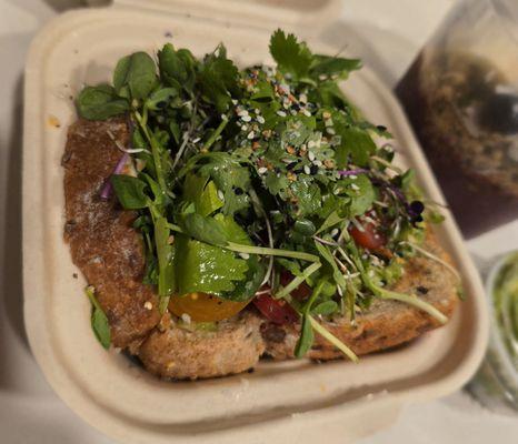 Just Cut Organic Juice Bar