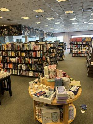 Barnes & Noble Booksellers