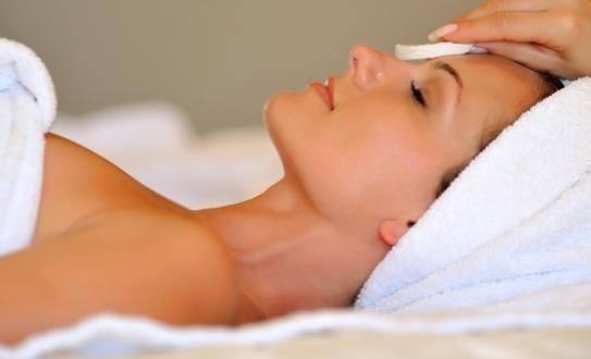 Healthy skin starts here! Esthetician with 15+ years experience. Peels, microdermabrasion, facials.