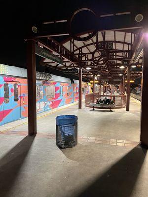 Crenshaw/I-105 Green Line Station