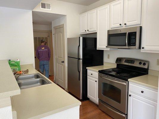 Chenier Apartments