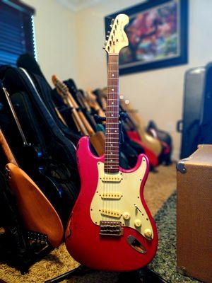 Love Mr Grindstaf's guitar builds, I hope to see more for sale.