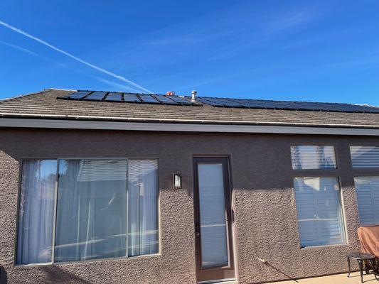 Sun Splash installing a Fake off brand solar pool system.