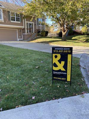 Amanda Davis - ReeceNichols Real Estate