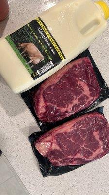 Raw cow milk and ribeye