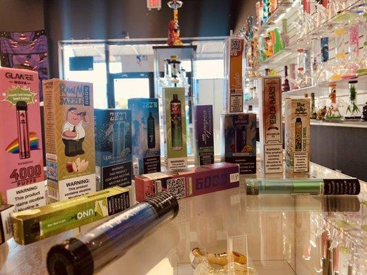 Uno Mass,Uno Amped,Air Bar Box,Hyde Edge Recharge,