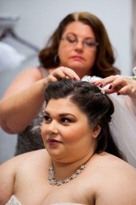 Mair By The Mane Attraction