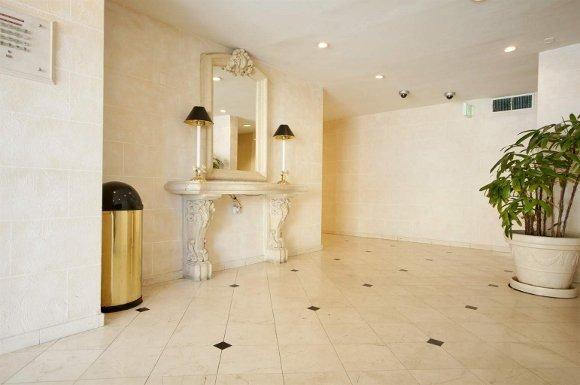 West Hollywood Ritz Apartments