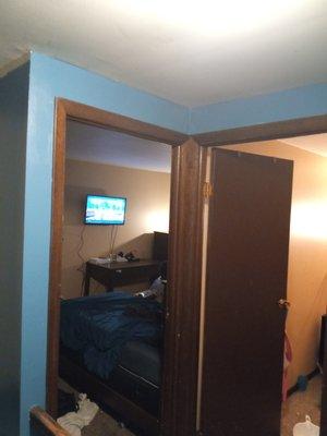 J&E Blessed Hands Painting Pressure Washing Handyman service