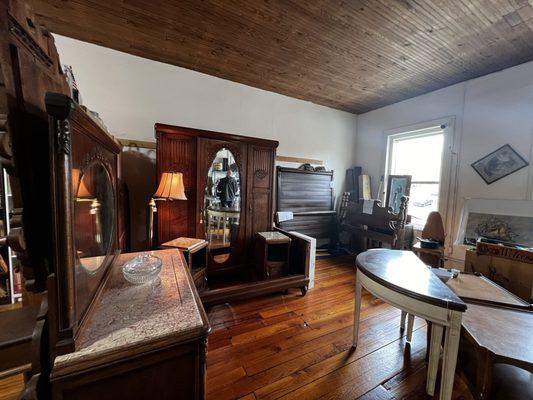 Sweetwater Valley Antiques