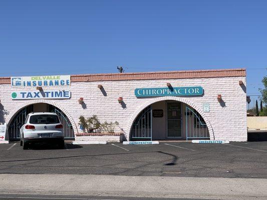 Lesueur Jay R Chiropractor