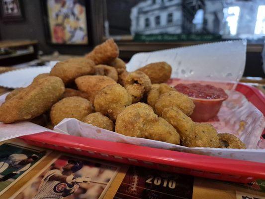 Uncle Mike's Bar and Grille