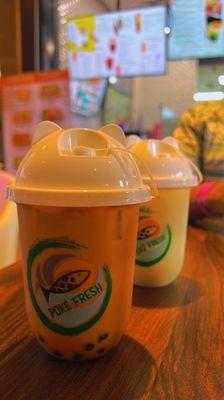 Thai tea w/ boba & coconut milk tea