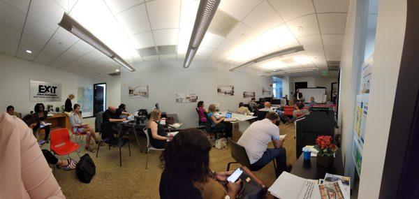 Victoria Reynoso - Balistreri Real Estate