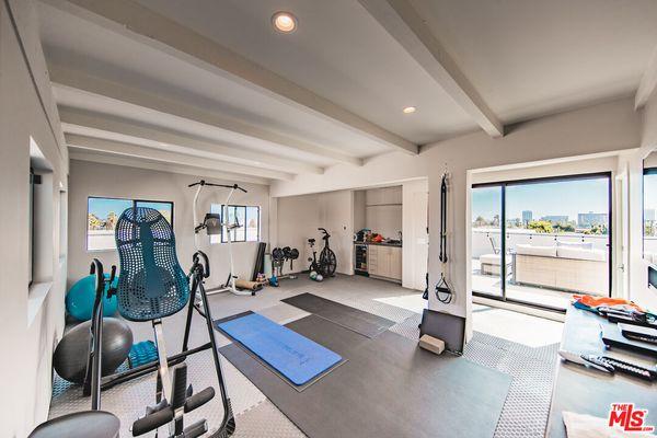 Melissa Menard Homes - Compass