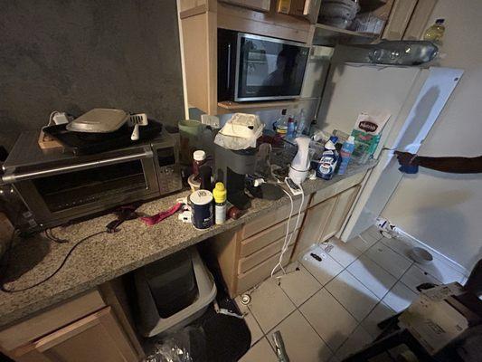 Meekas Cleaning Services