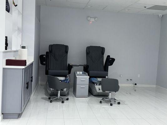 Pedicure stations