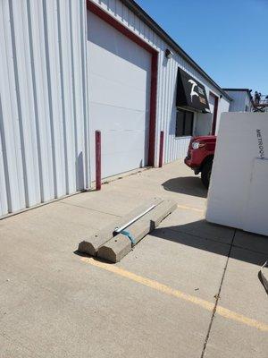 Zeng Countertops & Surfaces