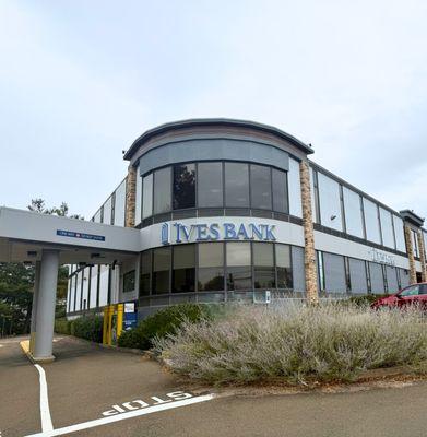 Ives Bank