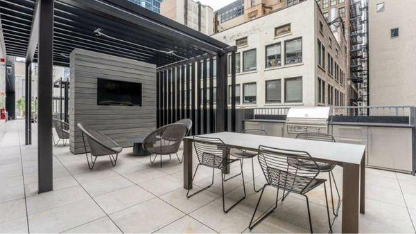 Peter Alumona - Agent/Realtor