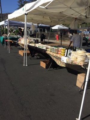 Pita chips and hummus