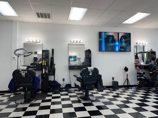 Matenna DeluxE Hair Salon