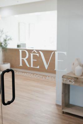 Rêve Dermatology and Aesthetics