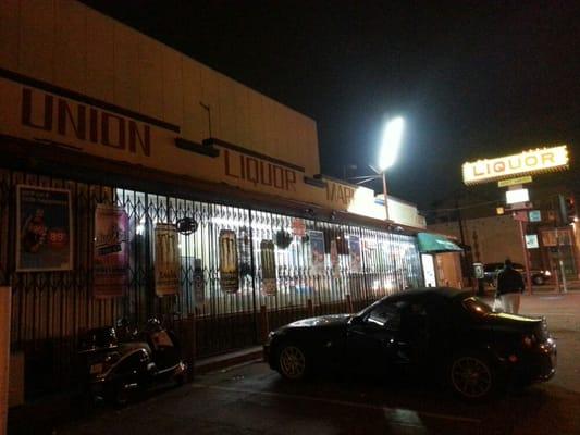 Union Liquor Store in DTLA