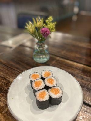 Salmon roll