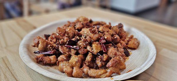 Szechuan chicken dish
@poprockphotography