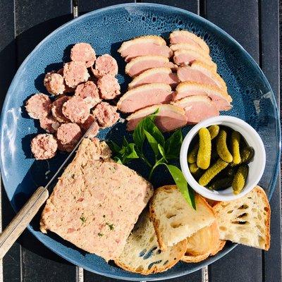 Tasty Food and Organic Wine