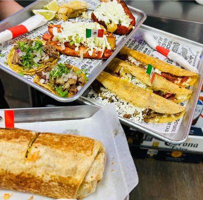 Burrito, combo plate, machetes