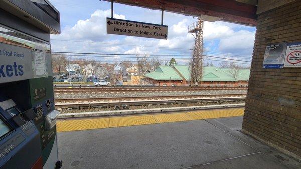 Rosedale LIRR Station