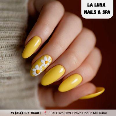 Simple or elaborate, we've got you covered. Perfect nails for every occasion.
Book now and get the design of your dreams!