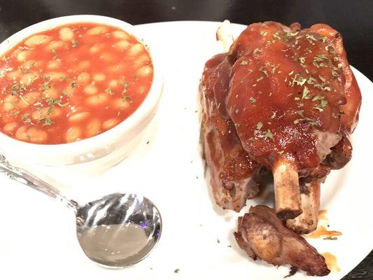 Scotsman Bistro's 3 scrumptious Pork shank. So yummy. Had the English style beans, paired with their Black and Tan. $12.00.